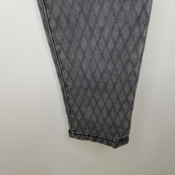 CURRENT/ELLIOT The Ankle Skinny Fishnet Printed Jeans Gray Women's 26 Low Rise - Picture 9 of 16